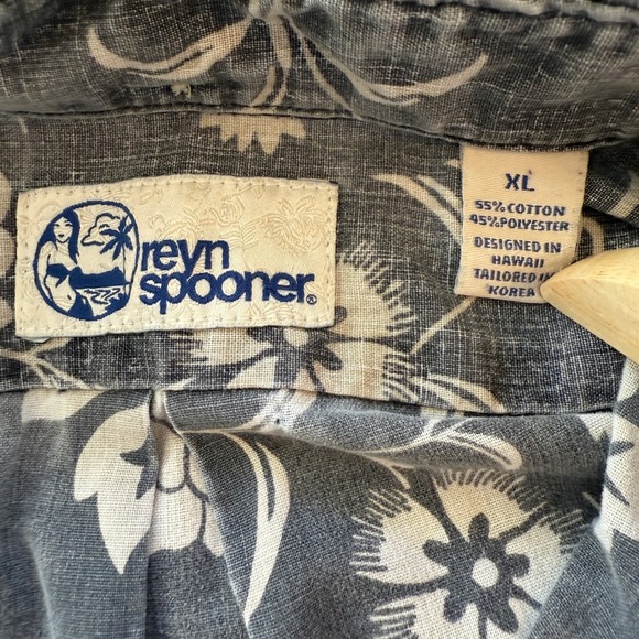 Reyn Spooner Mens XL Short Sleeve Button Up Shirt Gray Floral Hawaiian Aloha - Picture 3 of 16